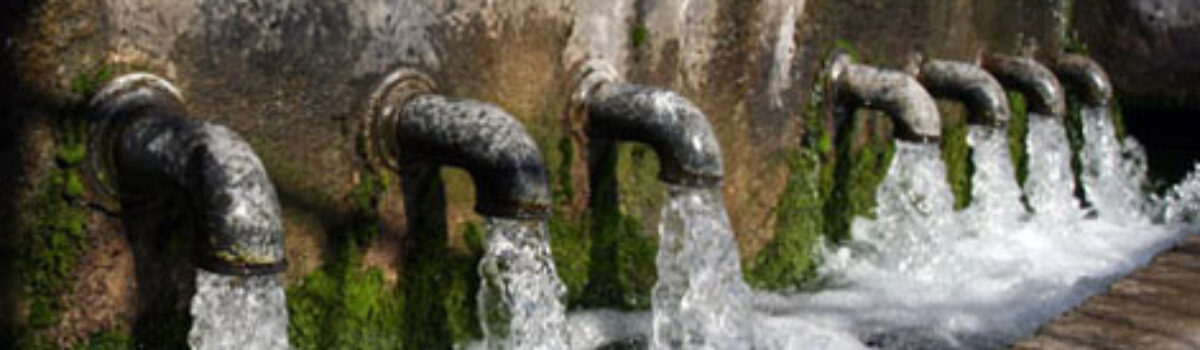 IU se opone a la ampliación del sistema actual de gestión del agua