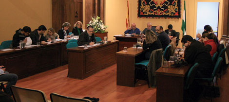 Grupos municipales Popular y de IULV-CA