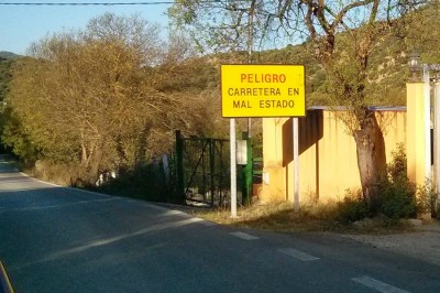 ¡Peligro! Carretera en mal estado